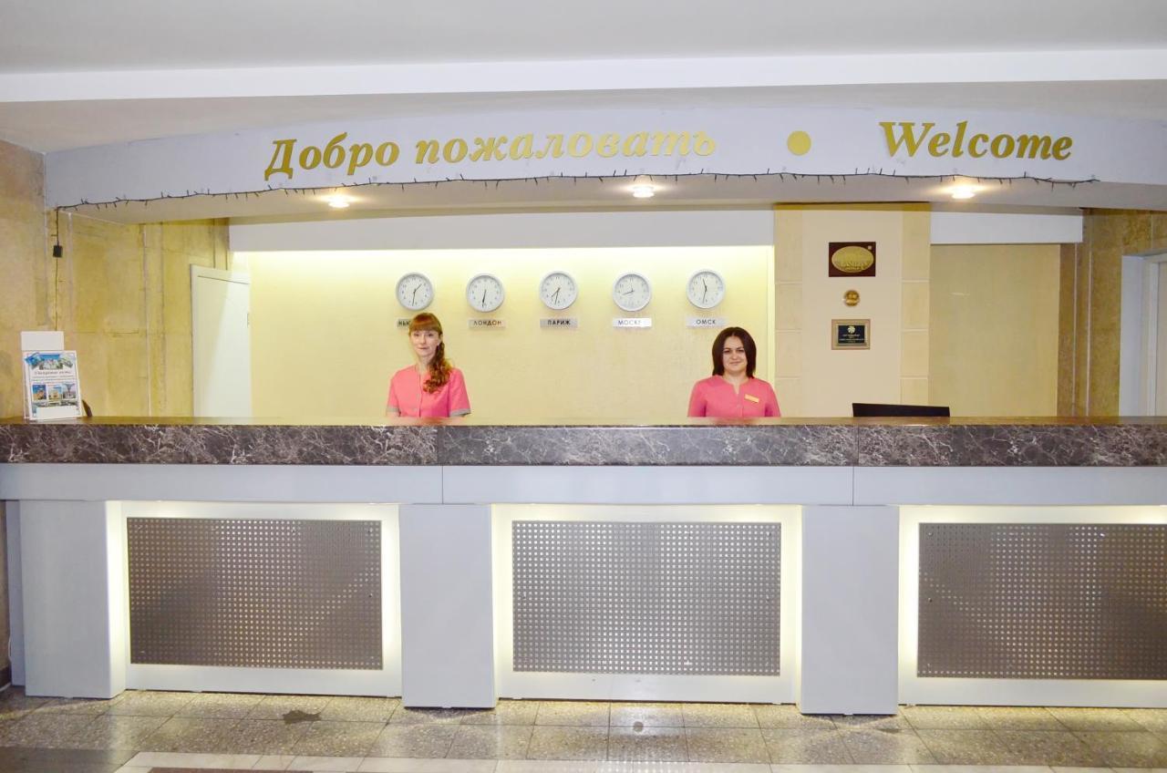 Molodezhnaya Hotel Omsk Ngoại thất bức ảnh